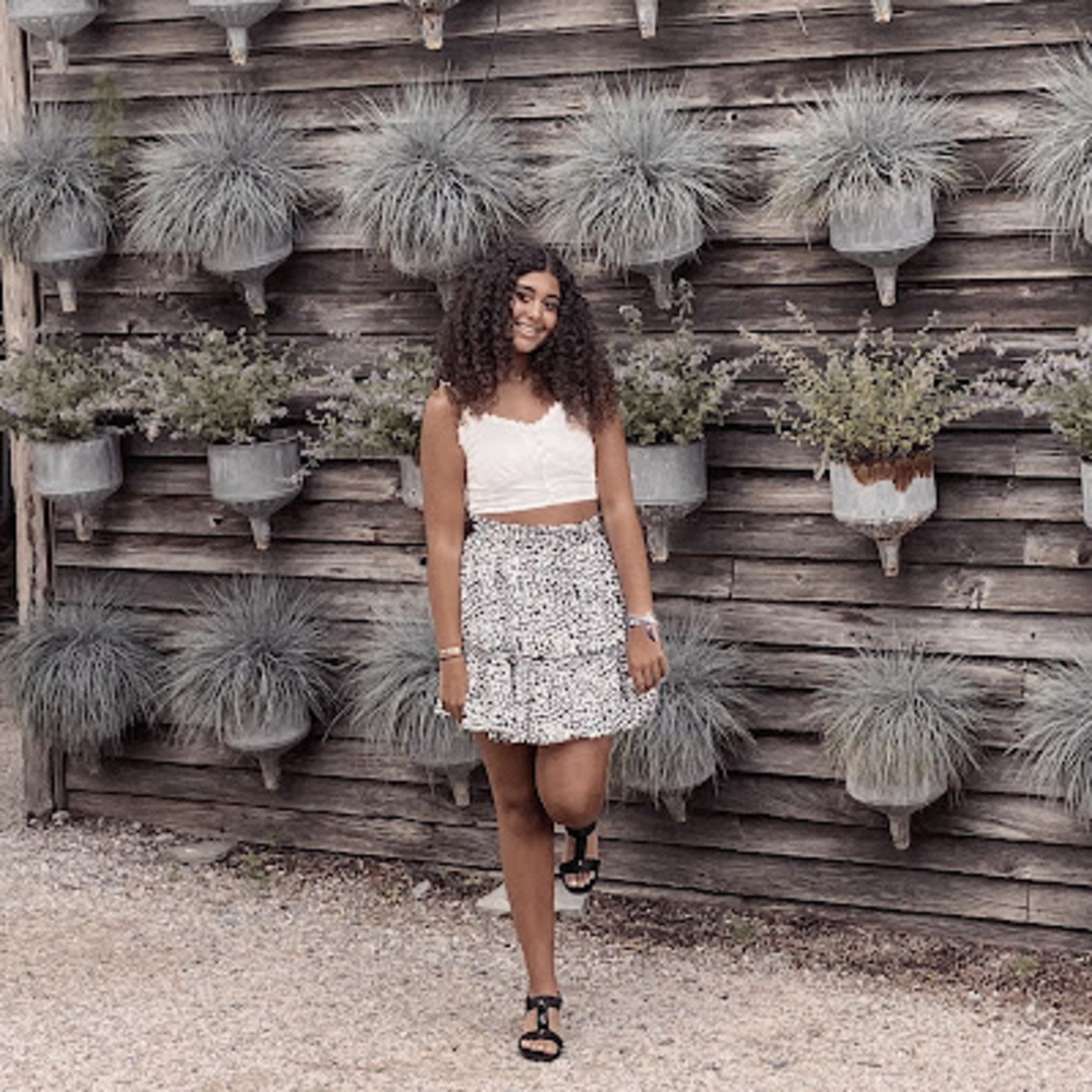 Meet your Posher, Julia